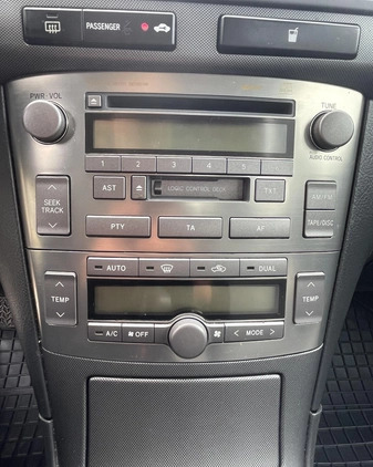 Toyota Avensis cena 10400 przebieg: 249000, rok produkcji 2003 z Jaworzno małe 79